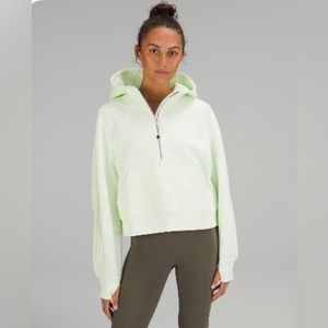 Lululemon 1/2 Zip Scuba